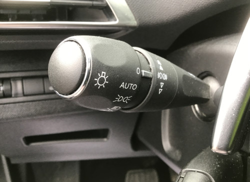 Peugeot 3008 BlueHDi 130ch S&S EAT8 Allure