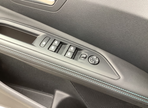 Peugeot 3008 Hybrid 145 e-DCS6 Allure Pack