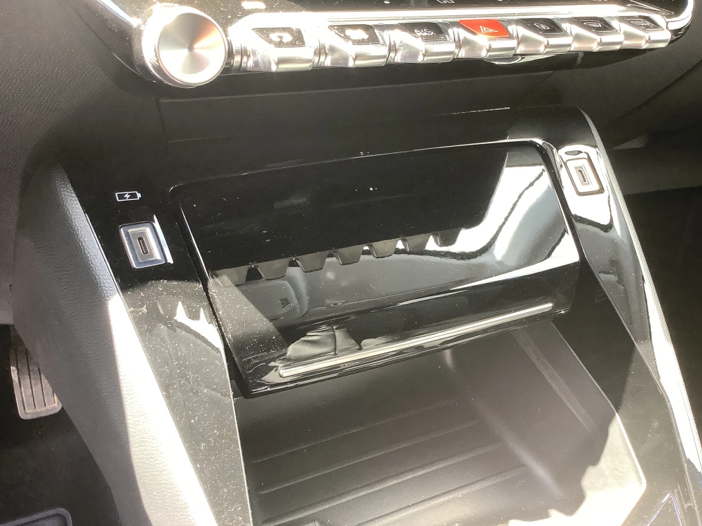 Peugeot 208 100 S&S BVM6 Allure