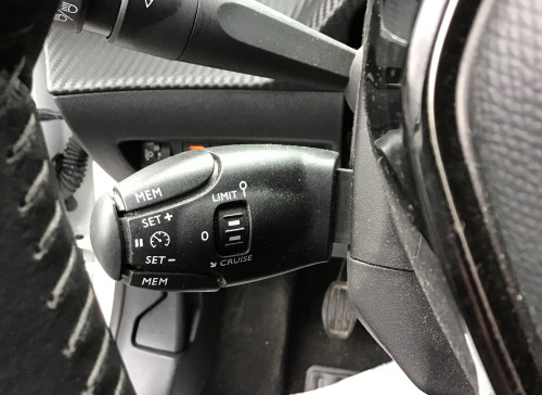 Peugeot 208 PureTech 75 S&S BVM5 Active Pack