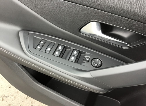 Peugeot 308 Nouvelle PureTech 130ch S&S EAT8 Allure