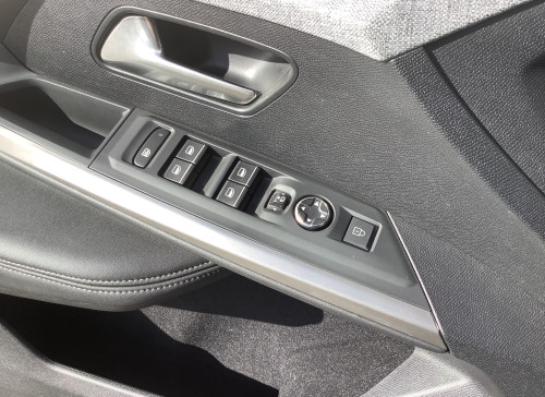 Peugeot 5008 Nouveau Hybrid 145 ch e-DCS6 GT