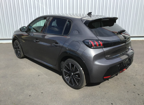 Peugeot 208 Nouvelle PureTech 130 S&S EAT8 GT