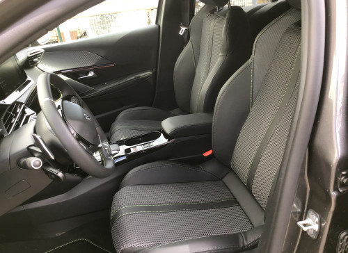 Peugeot 208 Nouvelle PureTech 130 S&S EAT8 GT