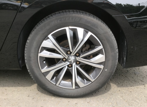 Peugeot 508 BlueHDi 130 ch S&S EAT8 Allure Pack