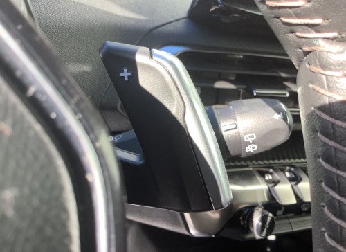 Peugeot 3008 Hybrid 145 e-DCS6 Allure Pack