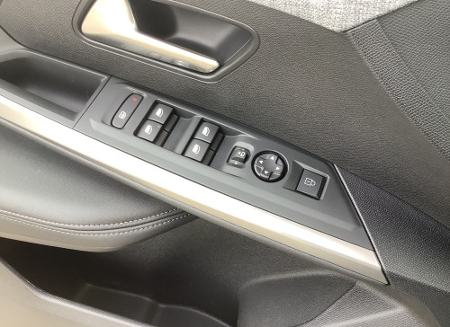 Peugeot 3008 Nouveau Hybrid 145 e-DCS6 Allure