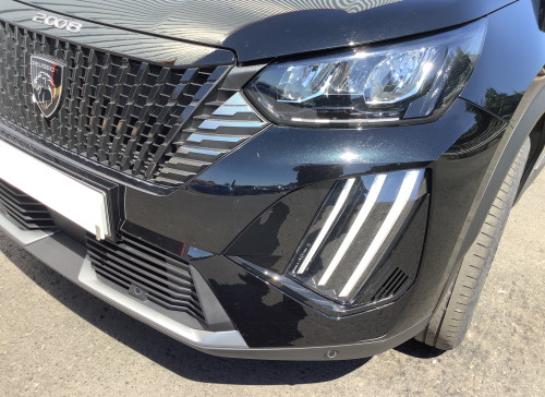 Peugeot 2008 Nouveau Hybrid 136 e-DCS6 Allure