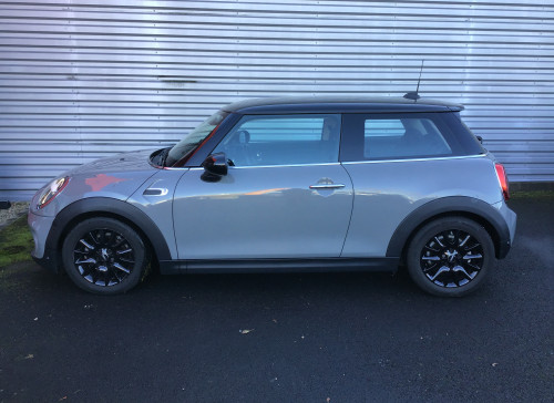 MINI HATCH 3 PORTES F56 LCI Cooper 136 ch BVA7