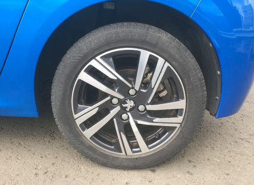 Peugeot 208 PureTech 100 S&S EAT8 Allure Pack