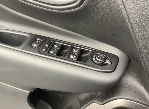 Jeep RENEGADE Nouveau 1.5 Turbo T4 130 ch BVR7 e-Hybrid Altitude