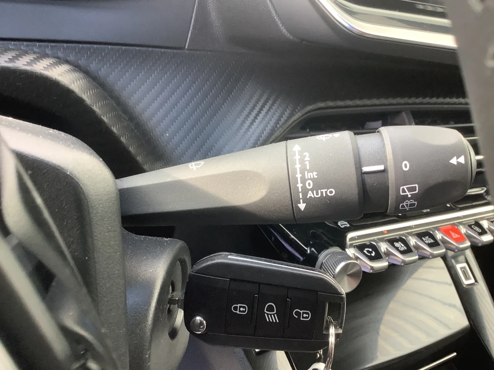 Peugeot 2008 100 S&S BVM6 Allure