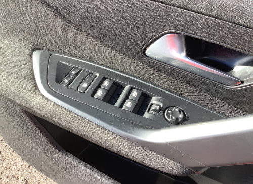 Peugeot 308 PureTech 130ch S&S EAT8 Style - 5P
