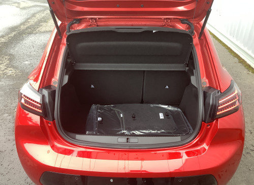 Peugeot 208 Nouvelle Hybrid 100 e-DCS6 GT