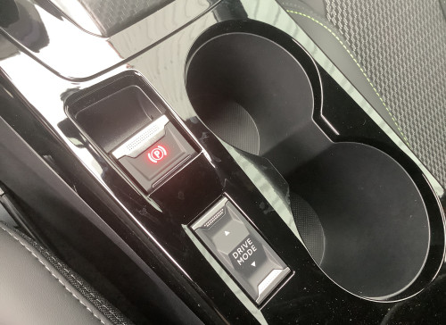 Peugeot 208 Nouvelle Hybrid 100 e-DCS6 GT