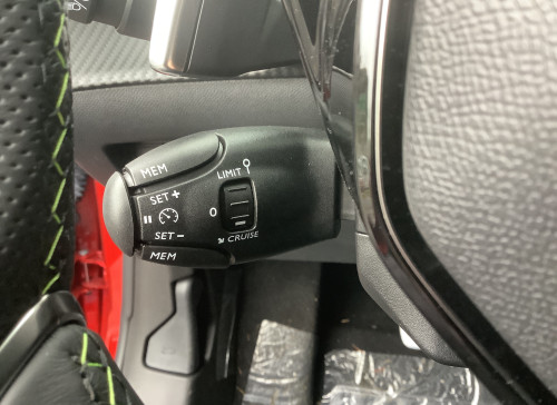 Peugeot 208 Nouvelle Hybrid 100 e-DCS6 GT