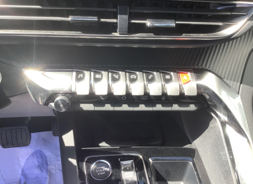 Peugeot 3008 Hybrid 136 e-DCS6 Allure Pack
