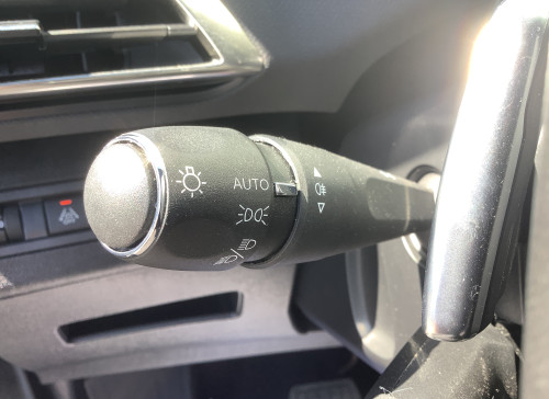 Peugeot 3008 Hybrid 136 e-DCS6 Allure Pack