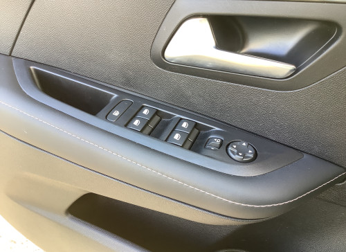 Peugeot 208 Nouvelle Hybrid 110 ch e-DCS6 Allure