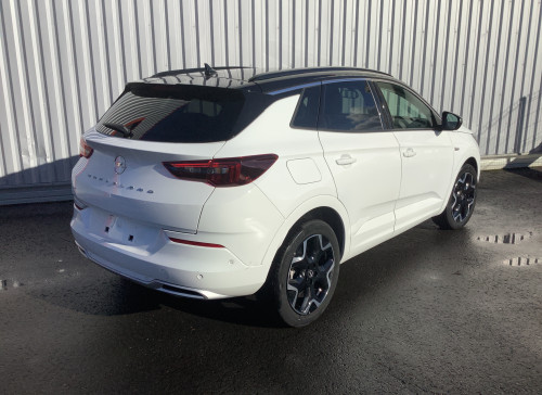 Opel GRANDLAND 1.5 Diesel 130 ch BVA8 Ultimate
