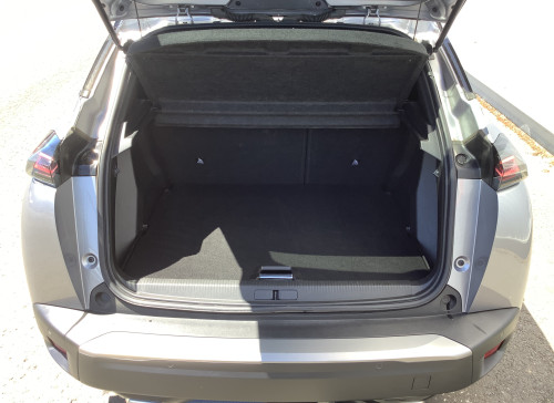 Peugeot 2008 Nouveau Hybrid 145 e-DCS6 GT