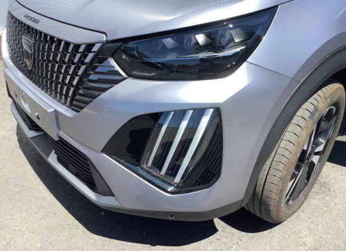 Peugeot 2008 Nouveau Hybrid 145 e-DCS6 GT