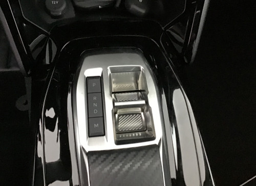 Peugeot 2008 Nouveau Hybrid 145 e-DCS6 Allure