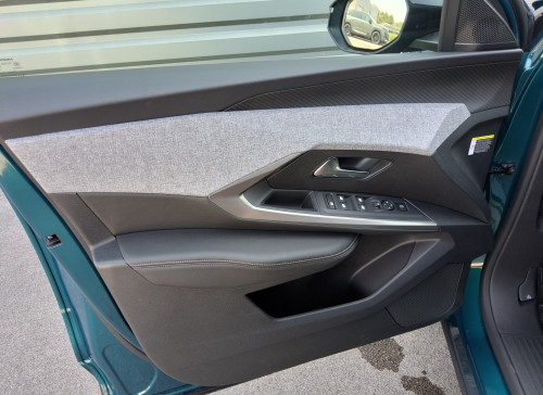 Peugeot 3008 Nouveau Hybrid 145 e-DCS6 Allure