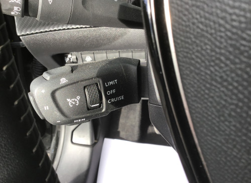 Peugeot 208 PureTech 100 S&S BVM6 Allure Pack