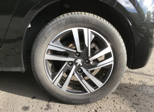 Peugeot 208 PureTech 100 S&S BVM6 Allure Pack