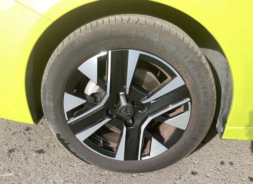 Peugeot 208 Nouvelle 100 S&S BVM6 Allure