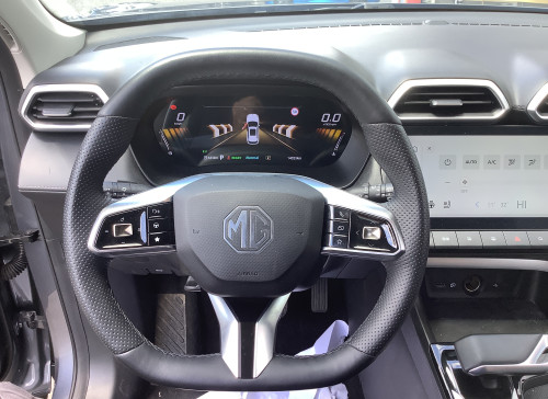 MG ZS Nouveau 1.5 L Hybrid+ 197 ch Luxury