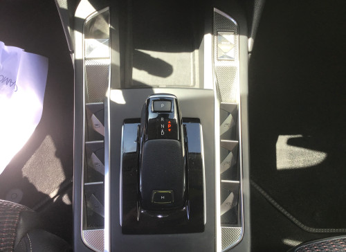 DS DS 3 Nouveau PureTech 130 EAT8 Performance Line+