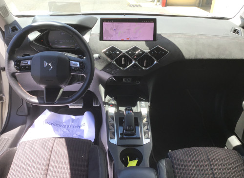 DS DS 3 Nouveau PureTech 130 EAT8 Performance Line+