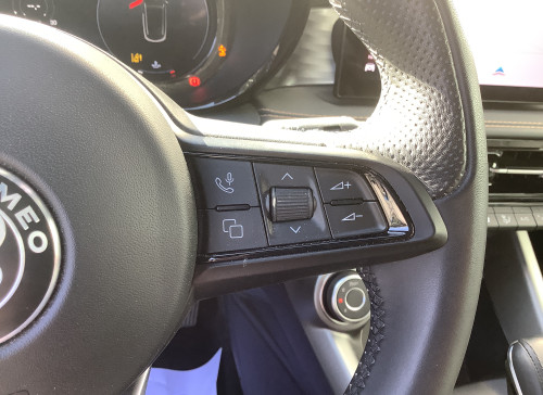 Alfa Romeo TONALE 1.6 130 ch TCT7 Ti