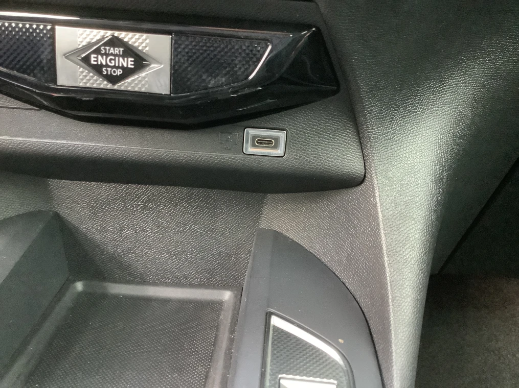 DS DS 3 PureTech 100 BVM6 Performance Line