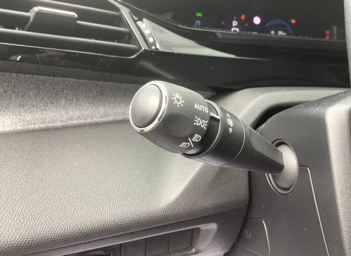 Peugeot 308 SW Hybrid 145 e-DCS6 Allure