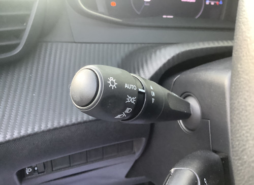 Peugeot 2008 Nouveau 100 S&S BVM6 Allure