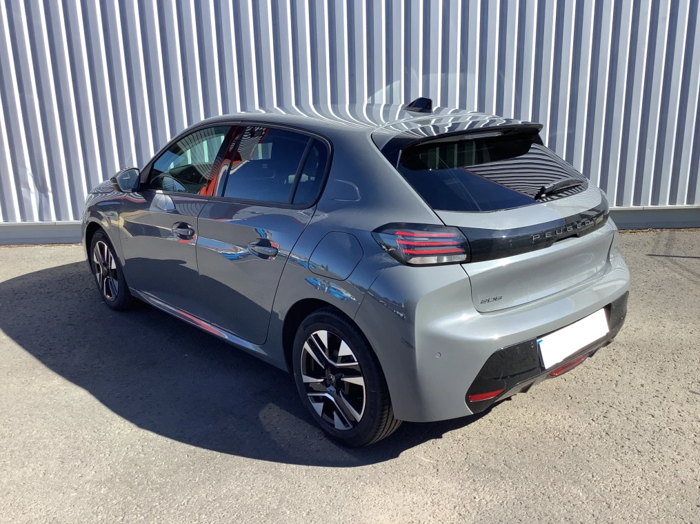 Peugeot 208 100 S&S BVM6 Allure