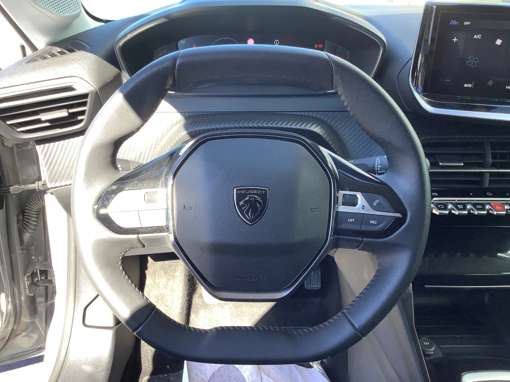 Peugeot 208 100 S&S BVM6 Allure