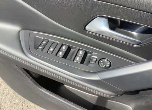Peugeot 308 Hybrid 145 e-DCS6 Allure