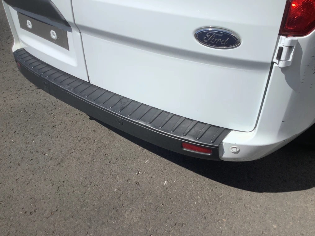 Ford TRANSIT CUSTOM FOURGON 300 L2H2 2.0 ECOBLUE 130 TREND BUSINESS