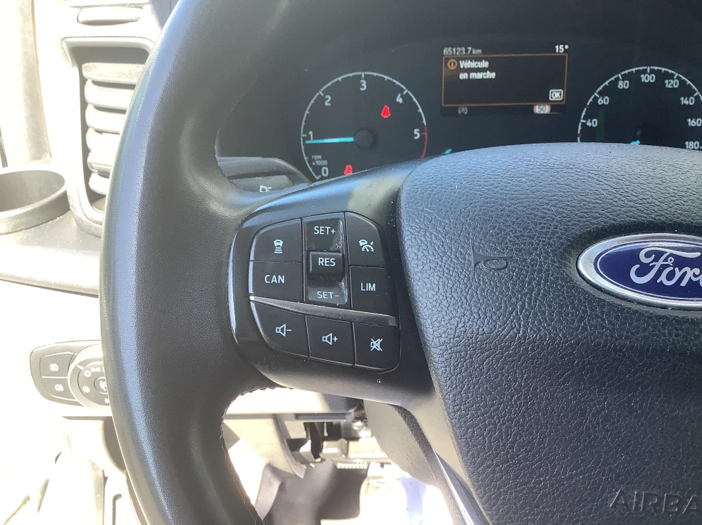 Ford TRANSIT CUSTOM FOURGON 300 L2H2 2.0 ECOBLUE 130 TREND BUSINESS