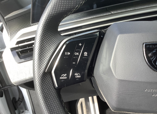 Peugeot 5008 Nouveau Hybrid 145 ch e-DCS6 GT