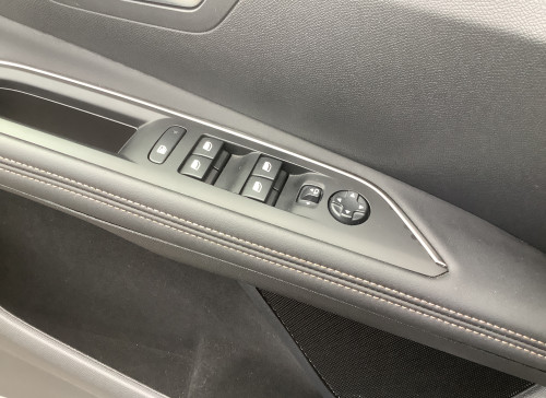 Peugeot 3008 Hybrid 136 e-DCS6 GT