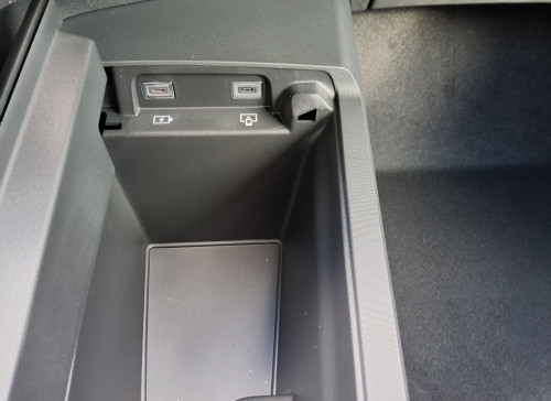 Peugeot 3008 Nouveau Hybrid 145 e-DCS6 GT