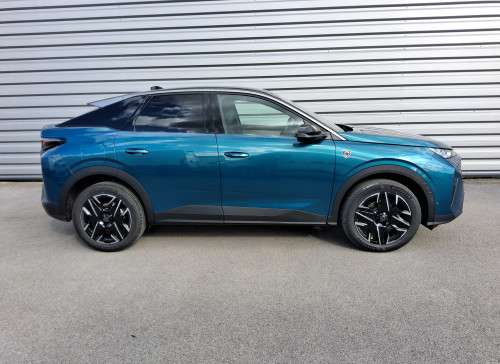 Peugeot 3008 Nouveau Hybrid 145 e-DCS6 GT