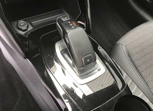 Peugeot 208 PureTech 100 S&S EAT8 Allure