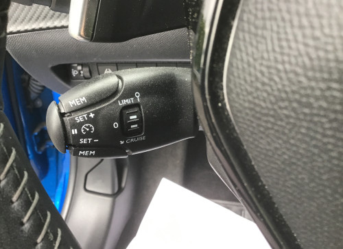 Peugeot 208 PureTech 100 S&S EAT8 Allure