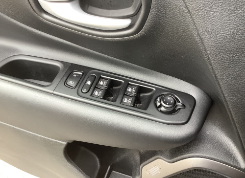 Jeep RENEGADE Nouveau 1.5 Turbo T4 130 ch BVR7 e-Hybrid Summit